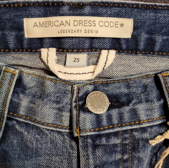 American Dress Code Distressed Straight Leg Button Fly Jeans Size 25 NWT - Picture 5 of 6